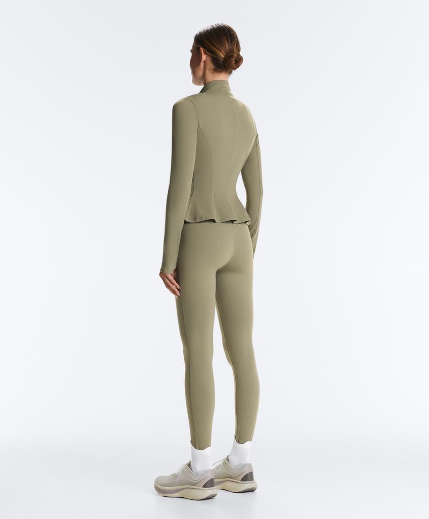 Техническая куртка Evermove с баской