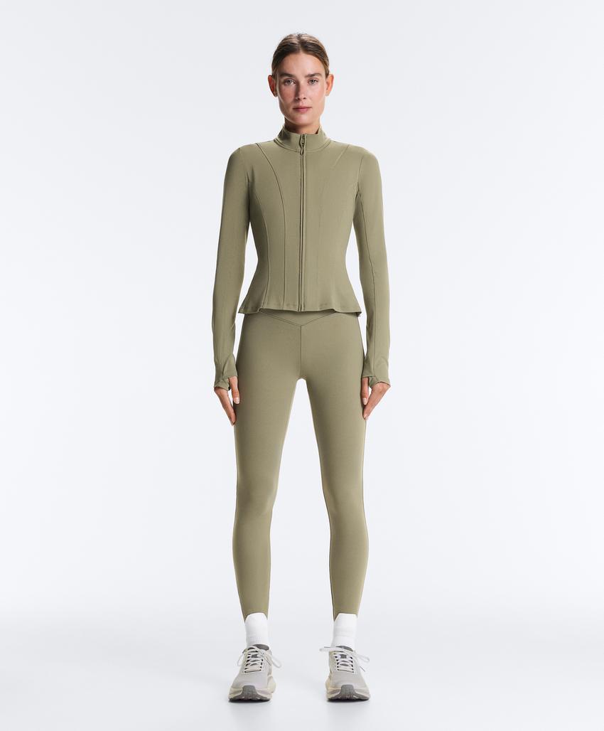 Техническая куртка Evermove с баской