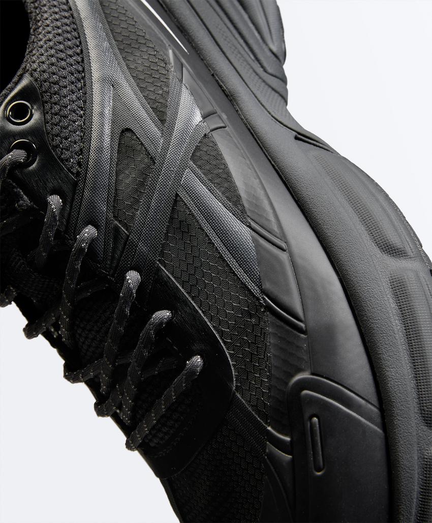 Беговые кроссовки Running