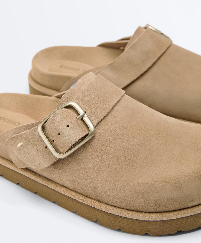 Замшевые тапочки с пряжкой