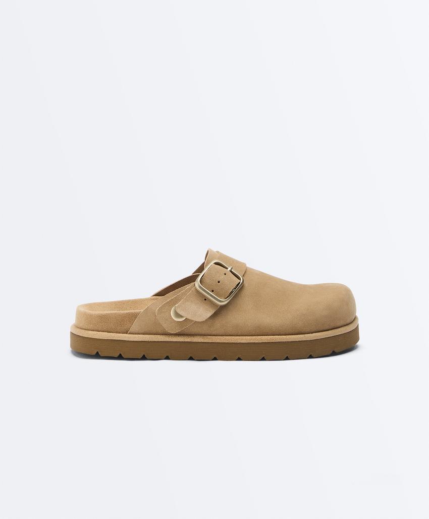 Замшевые тапочки с пряжкой