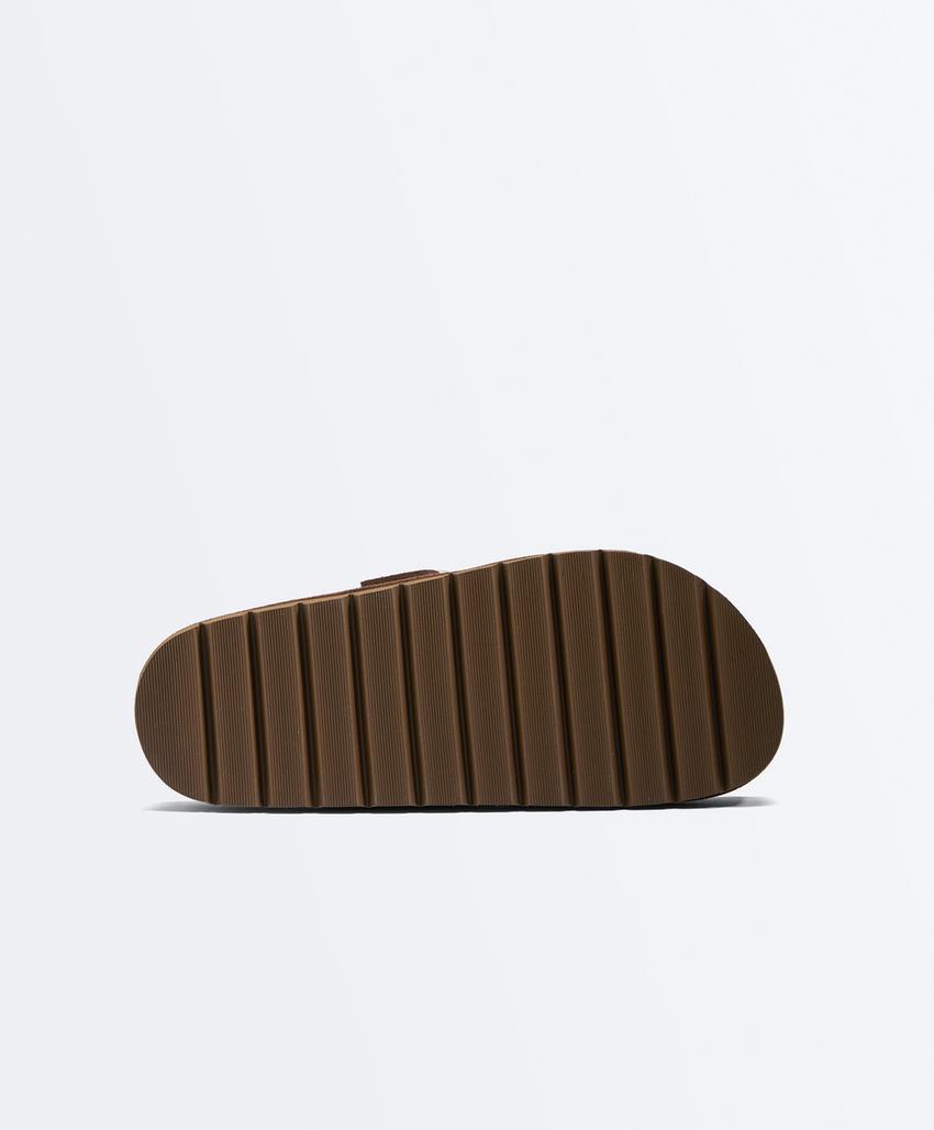 Кожаные сандалии с пряжкой на платформе