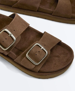 Кожаные сандалии с пряжкой на платформе- Заказать в России