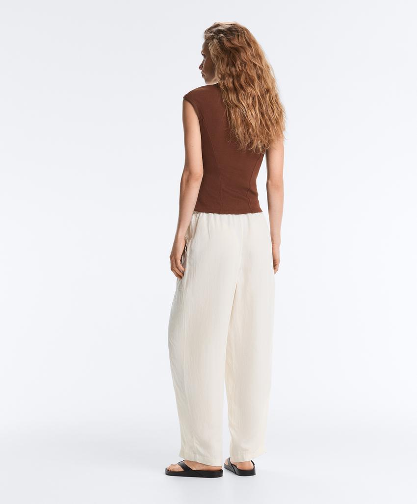 Футболка с короткими рукавами из ткани в рубчик с хлопком и модалом