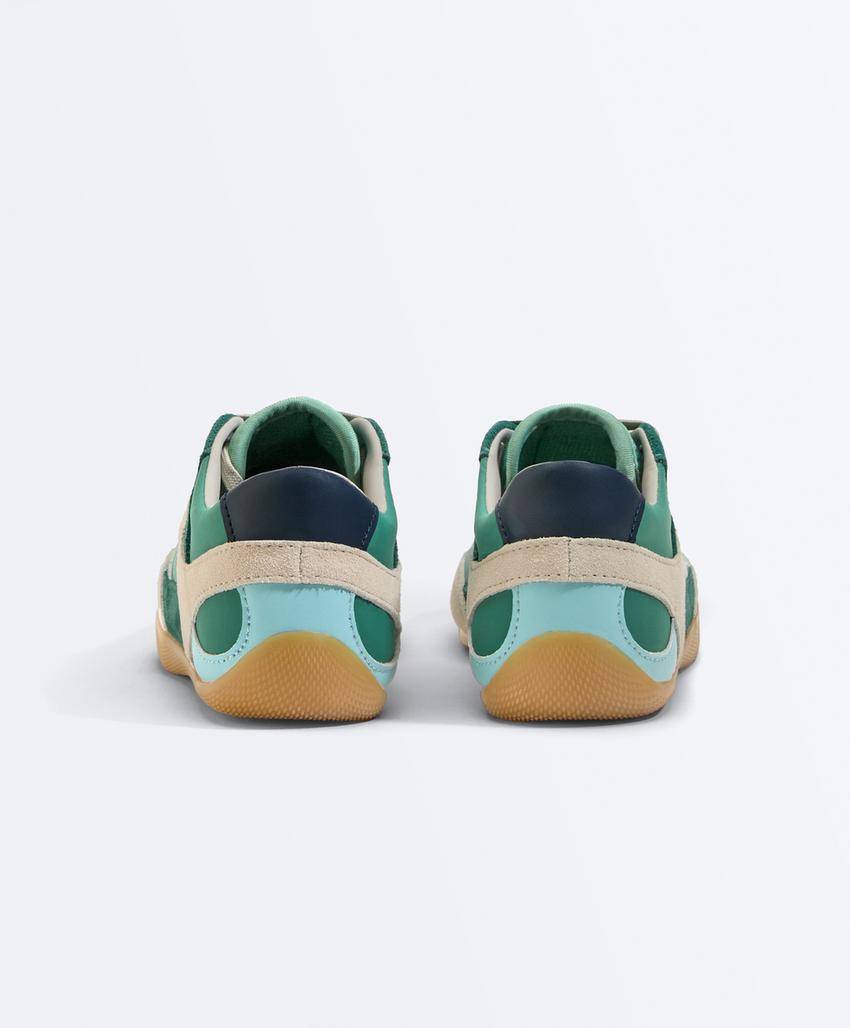 Кроссовки в стиле ретро