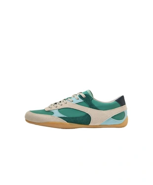 Кроссовки в стиле ретро- Заказать в России