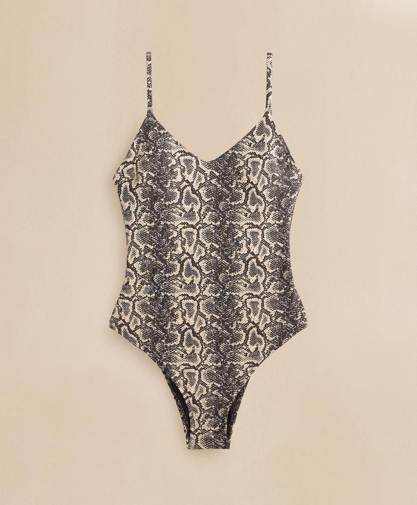 Купальник со змеиным принтом