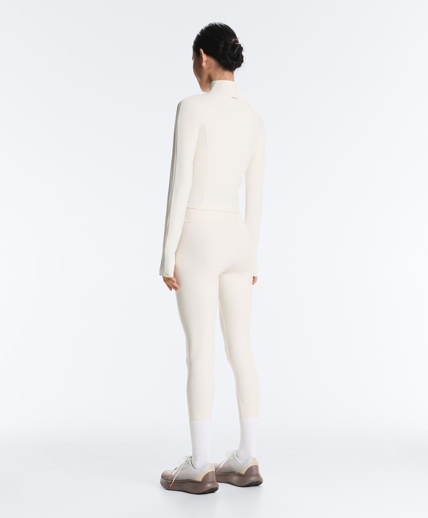 Легкая и теплая высокотехнологичная куртка