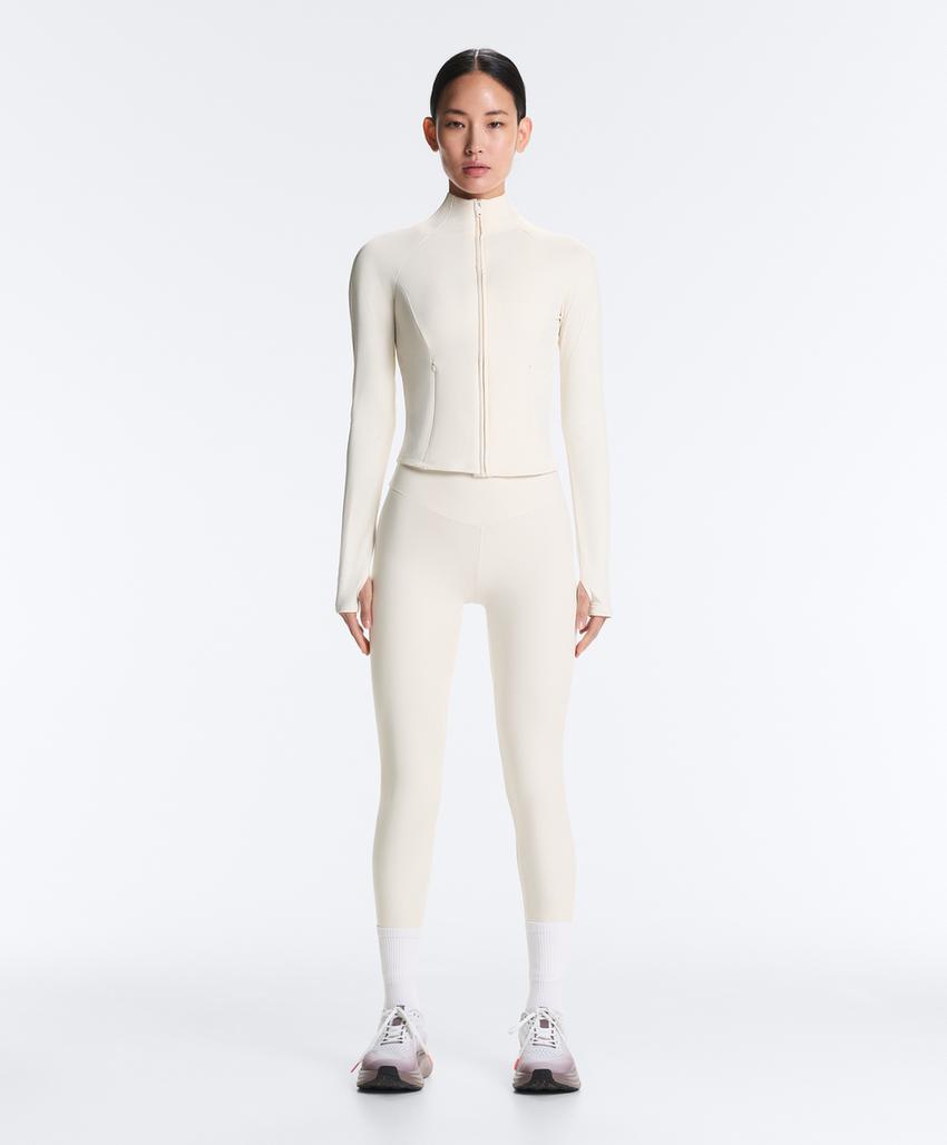 Легкая и теплая высокотехнологичная куртка