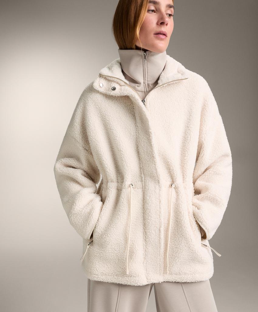 Куртка из искусственной овчины с регулируемой талией