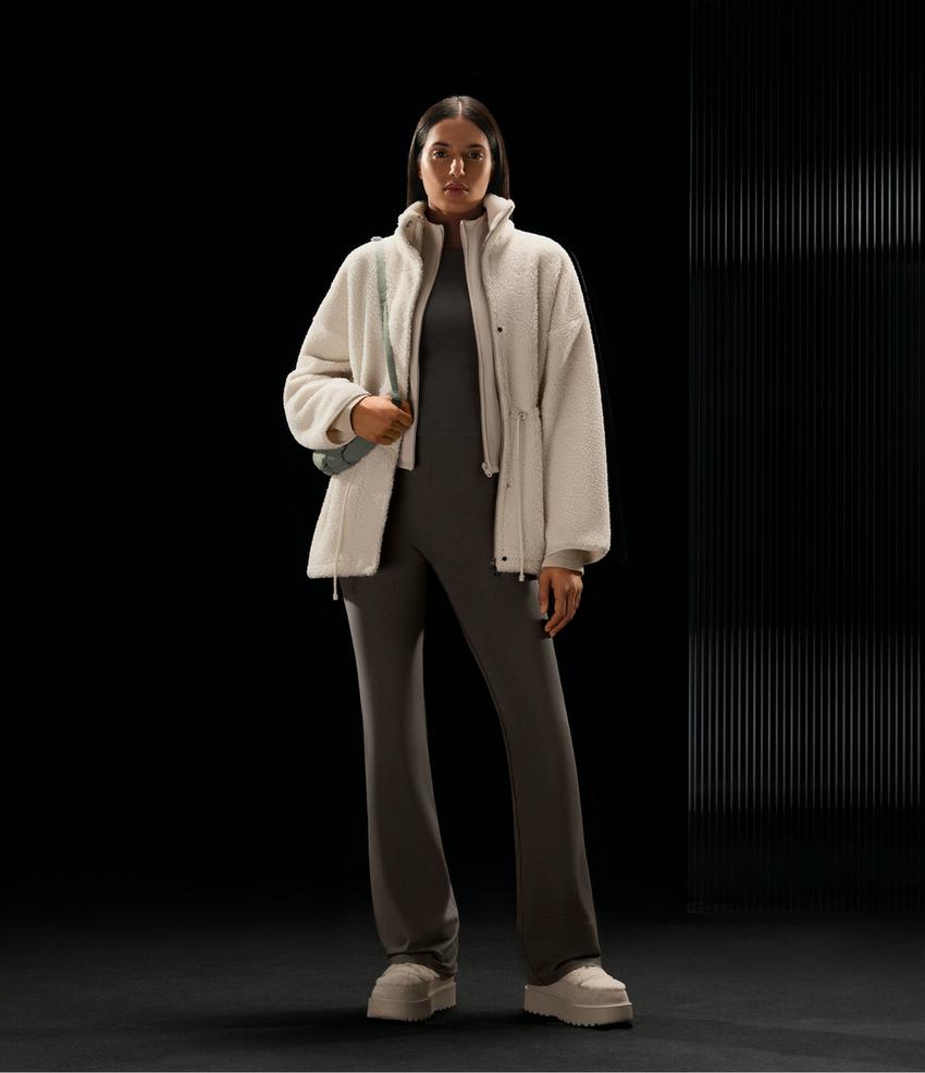 Куртка из искусственной овчины с регулируемой талией