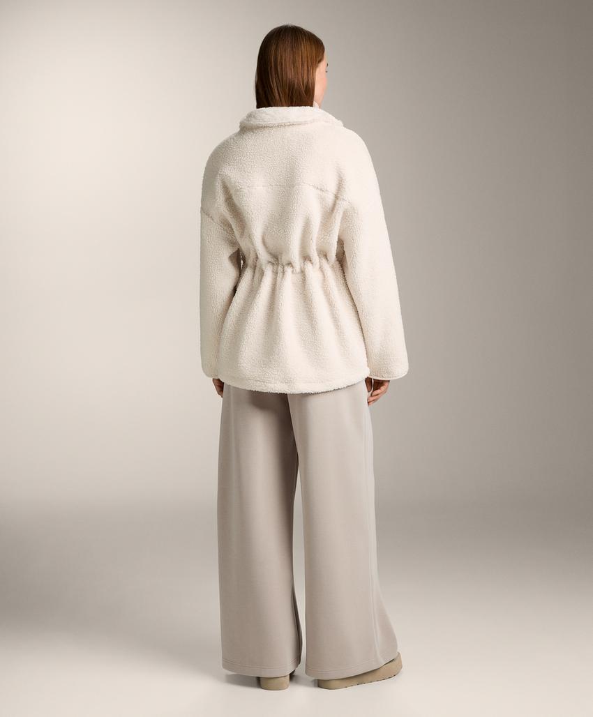 Куртка из искусственной овчины с регулируемой талией