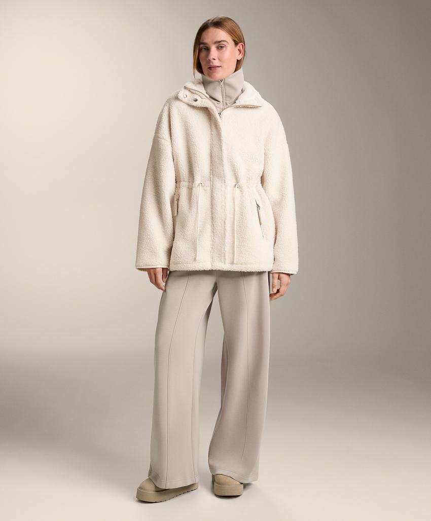 Куртка из искусственной овчины с регулируемой талией