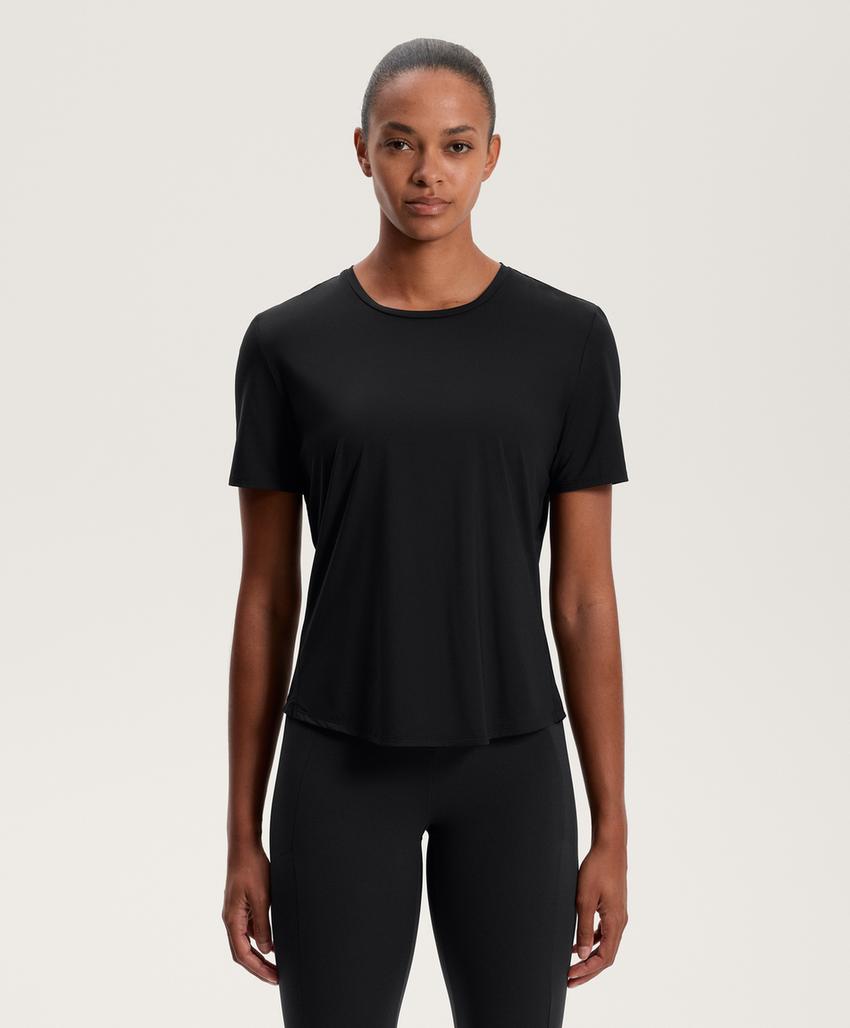 Техническая футболка с короткими рукавами