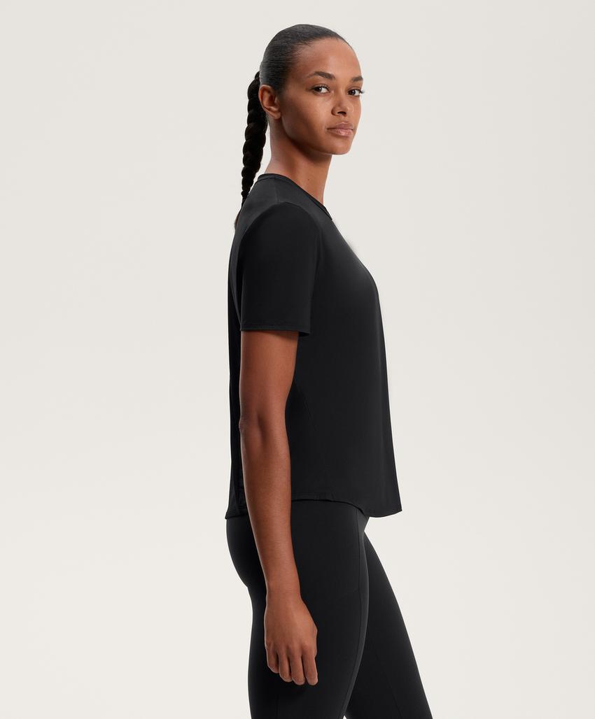 Техническая футболка с короткими рукавами