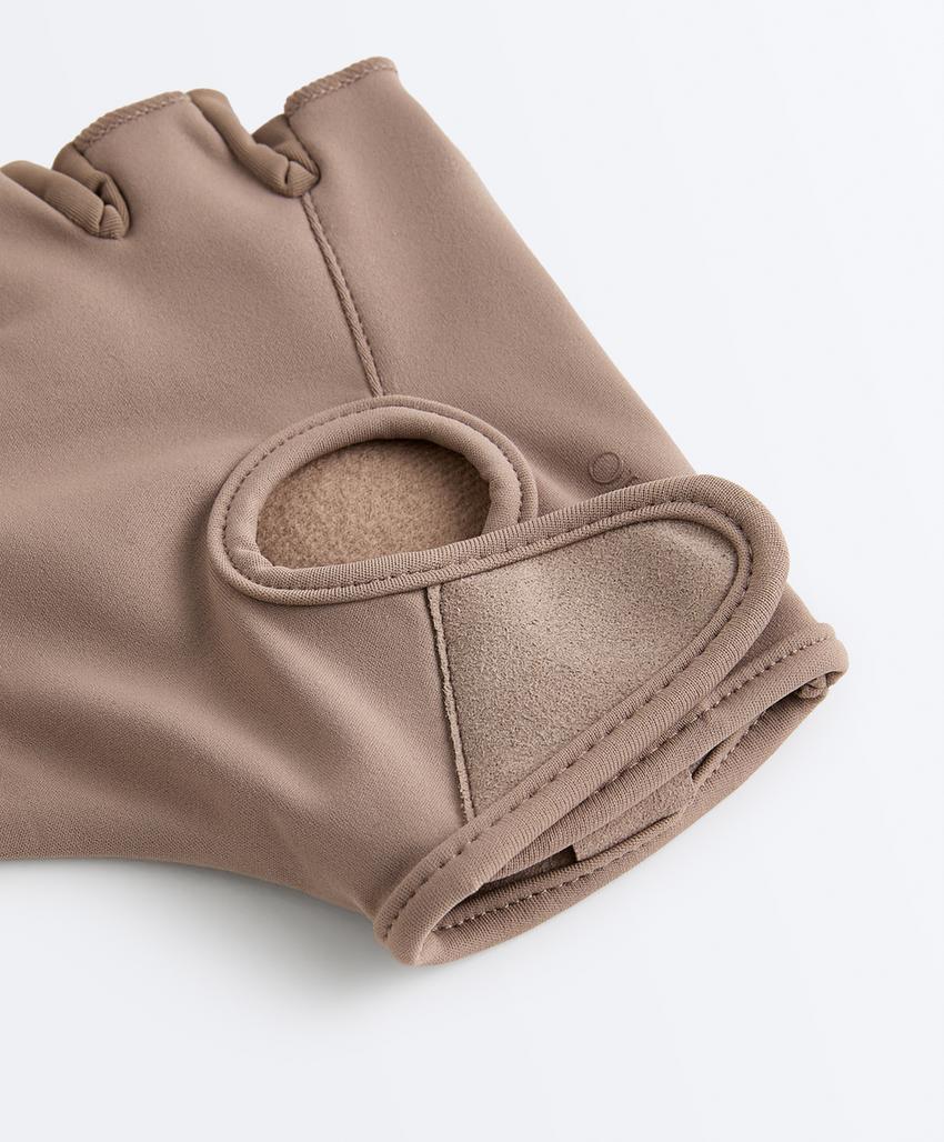 Тренировочные перчатки