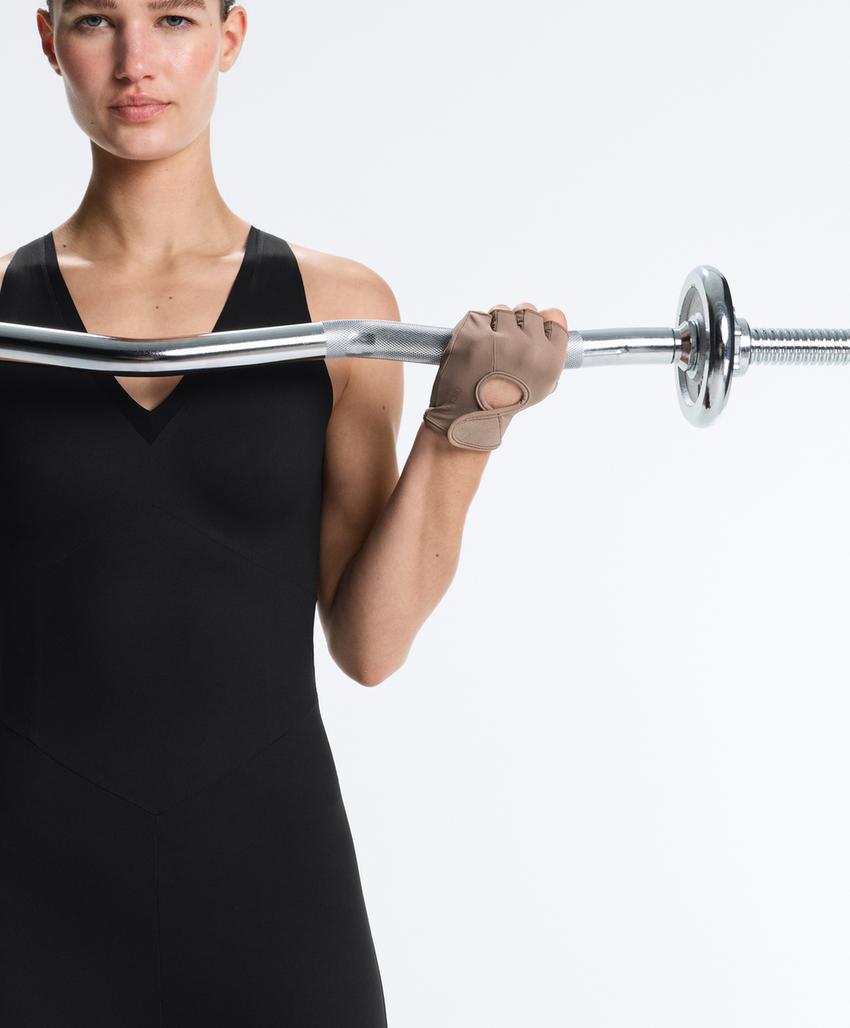 Тренировочные перчатки