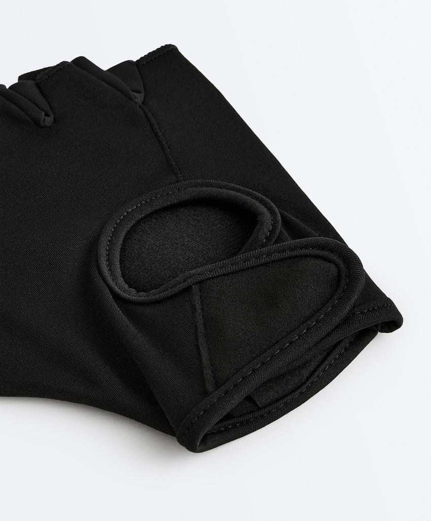 Тренировочные перчатки