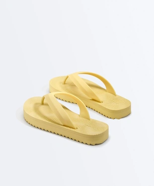 Сандалии с платформой для пляжа с текстурой- Заказать в России