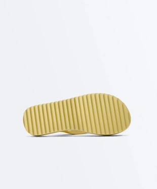 Сандалии с платформой для пляжа с текстурой- Заказать в России