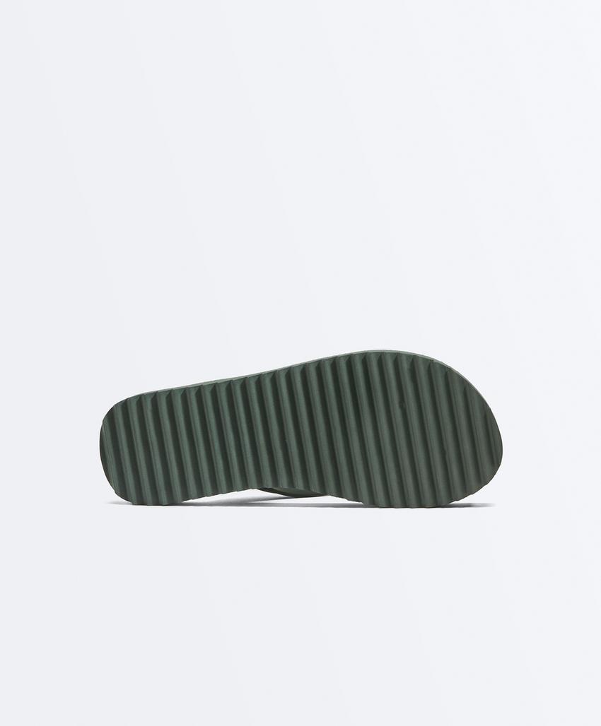 Sandália de banho de plataforma com textura