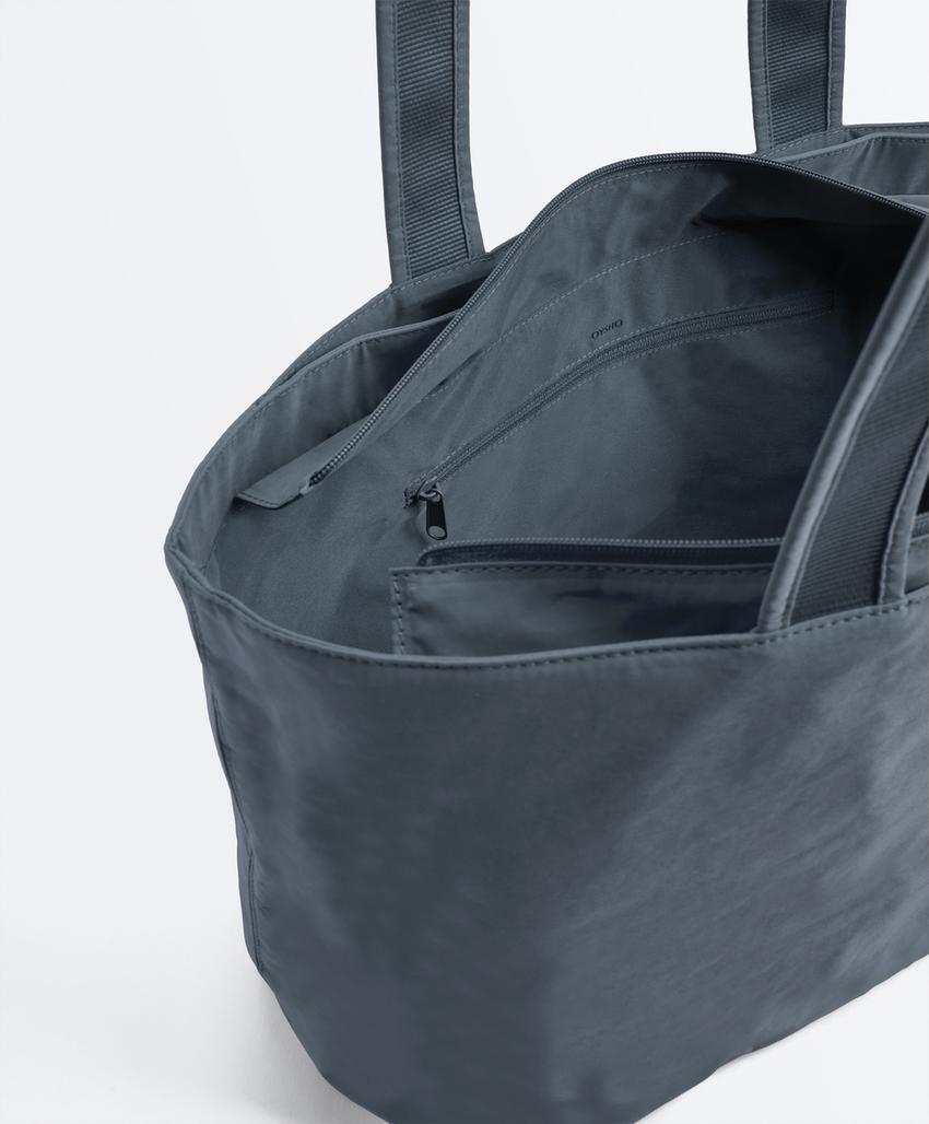 Мягкая сумка-шопер на молнии