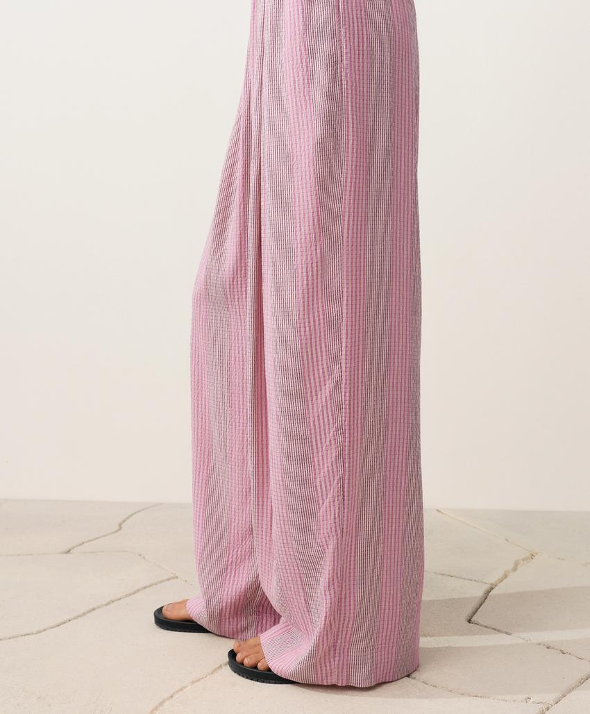 Прямые брюки в полоску