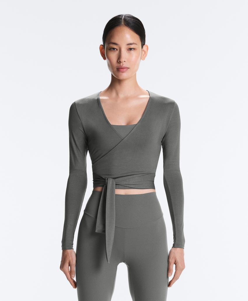 Футболка на запах из смесового лиоцелла