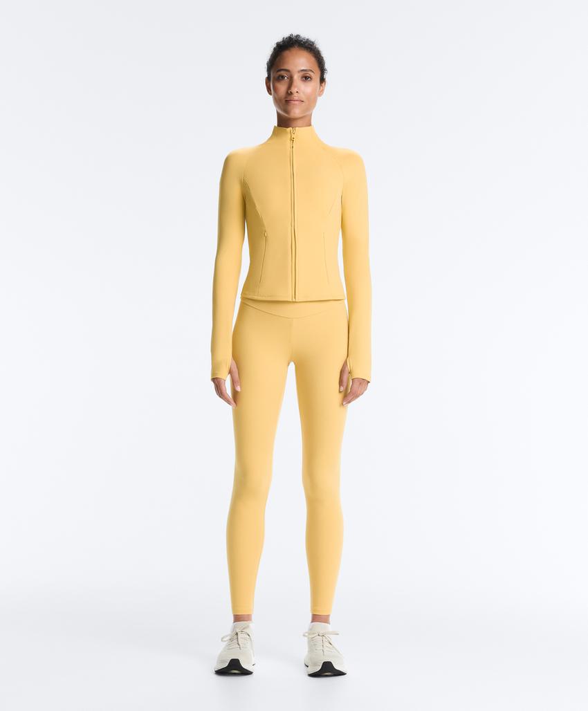 Легкая и теплая высокотехнологичная куртка