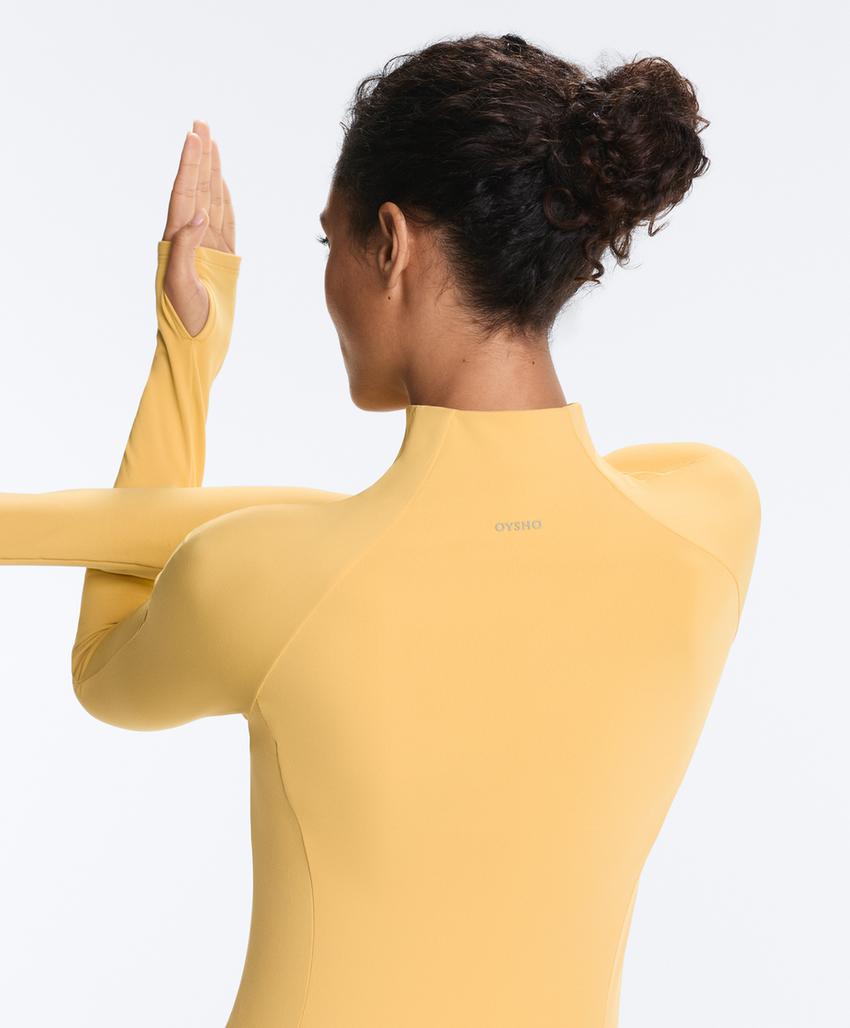 Легкая и теплая высокотехнологичная куртка