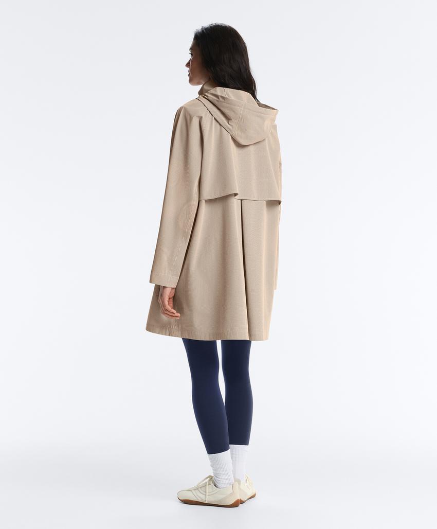 Очень легкая водонепроницаемая куртка 10K