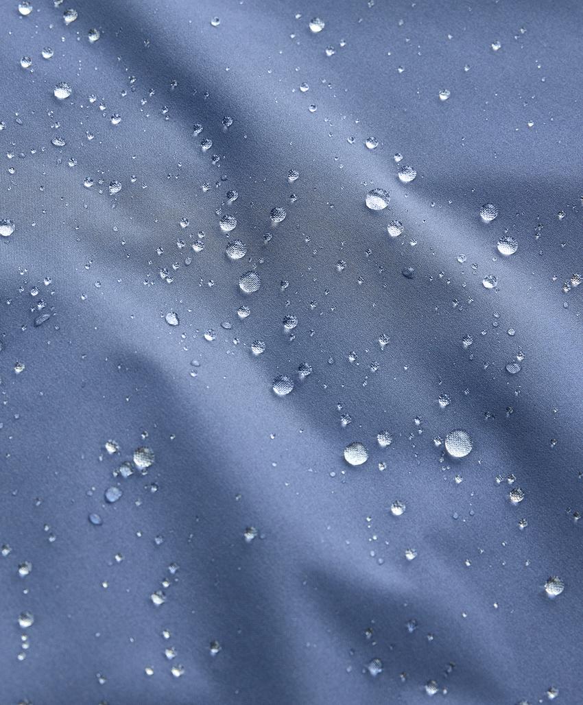 Ультралегкая упаковываемая куртка с водонепроницаемостью 10 000 мм