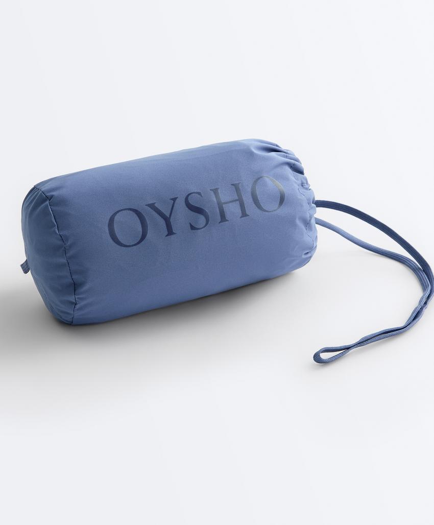 Ультралегкая упаковываемая куртка с водонепроницаемостью 10 000 мм