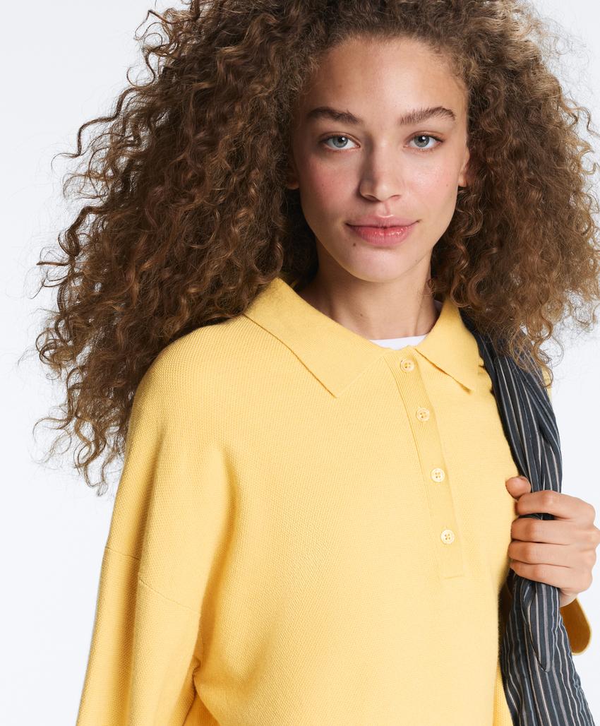 Вязаное поло на пуговицах