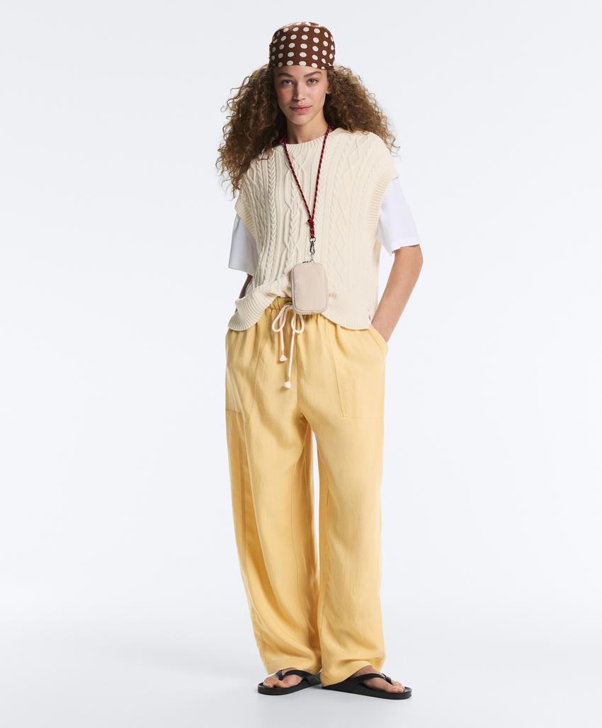 Жилет с круглым вырезом и узором «косы»