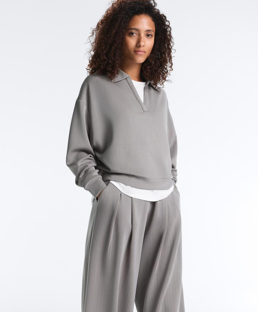 Поло в полоску из модала с мягкой отделкой