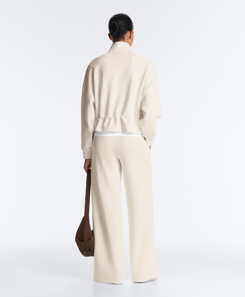 Куртка с модалом, мягкая на ощупь, с окантовкой