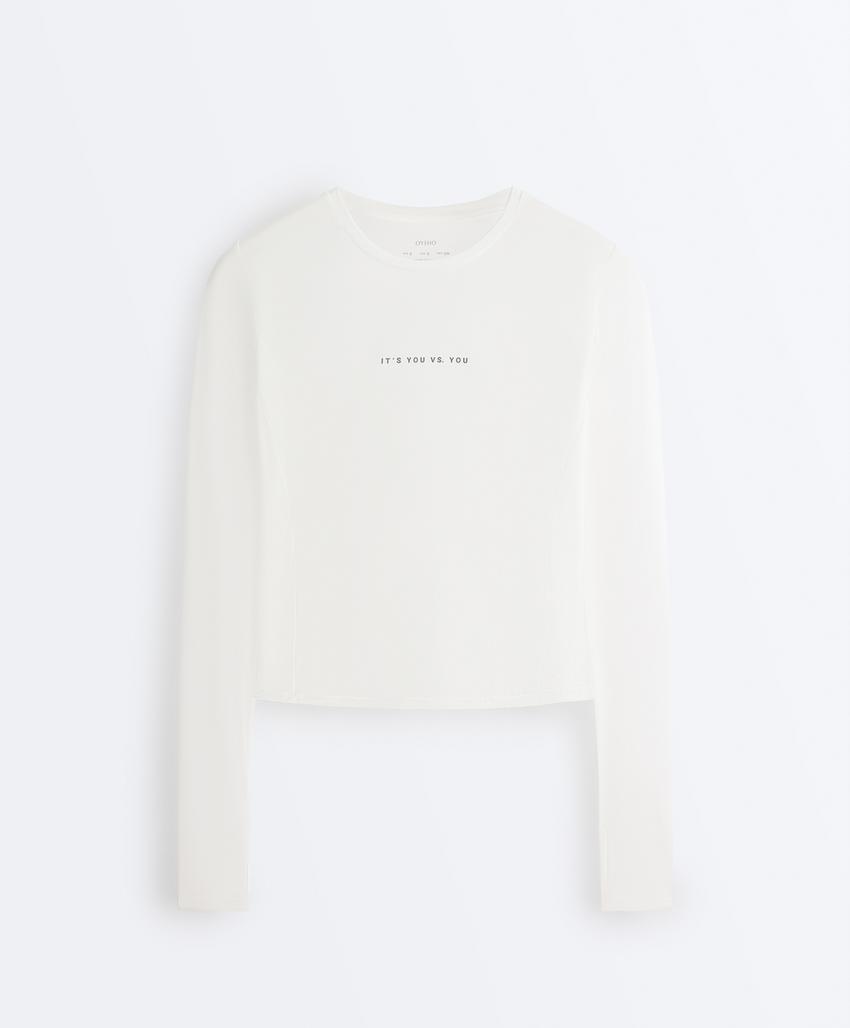 Лонгслив с длинным рукавом и надписью