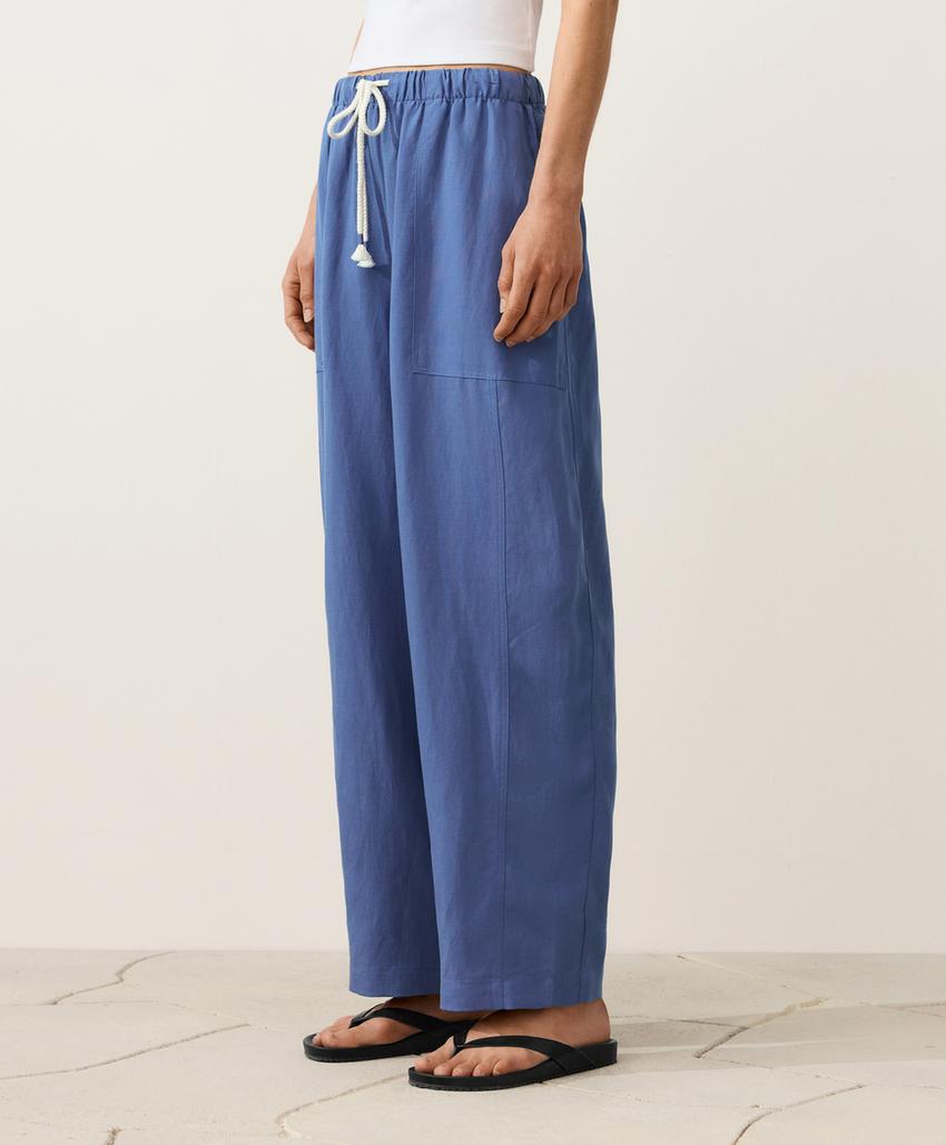 Прямые брюки из лиоцелла и льна (24%)