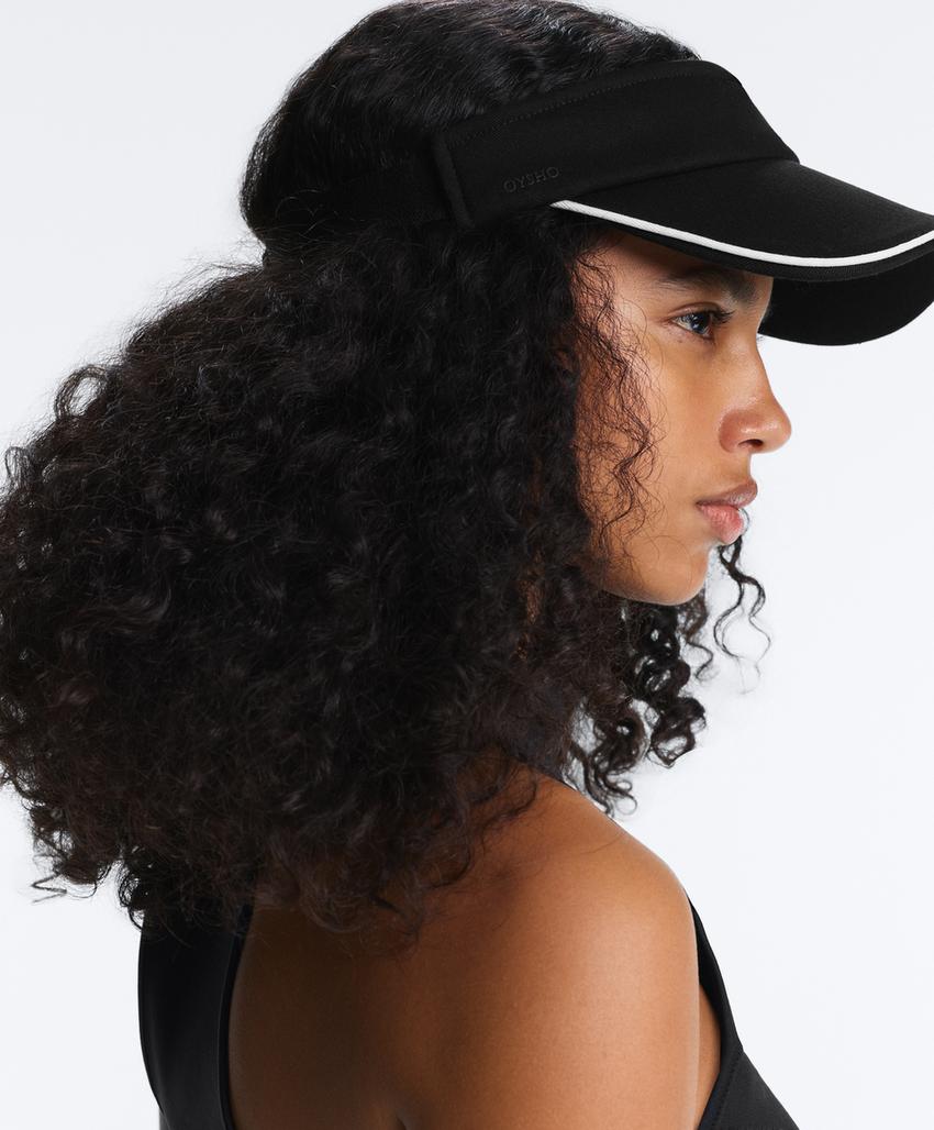 Спортивный козырек с Piping