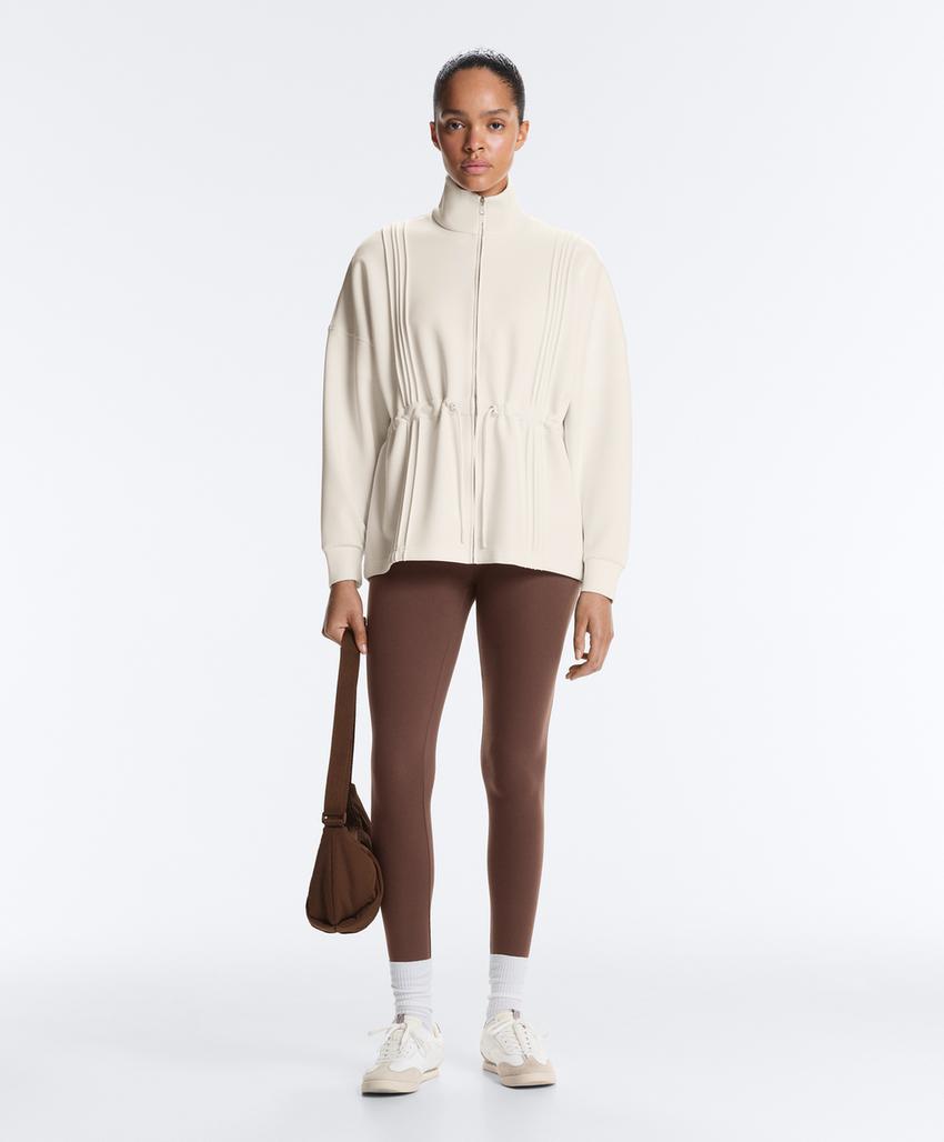 Длинная куртка в рубчик с модалом и воротником-стойкой