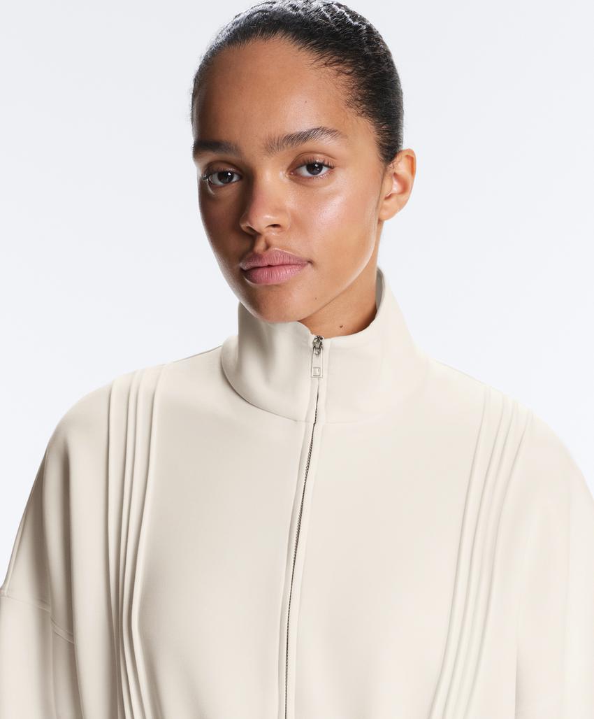 Длинная куртка в рубчик с модалом и воротником-стойкой