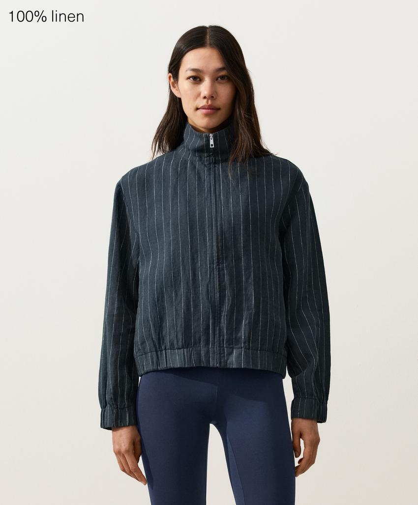 Куртка из 100%-го льна в тонкую полоску с высоким воротником