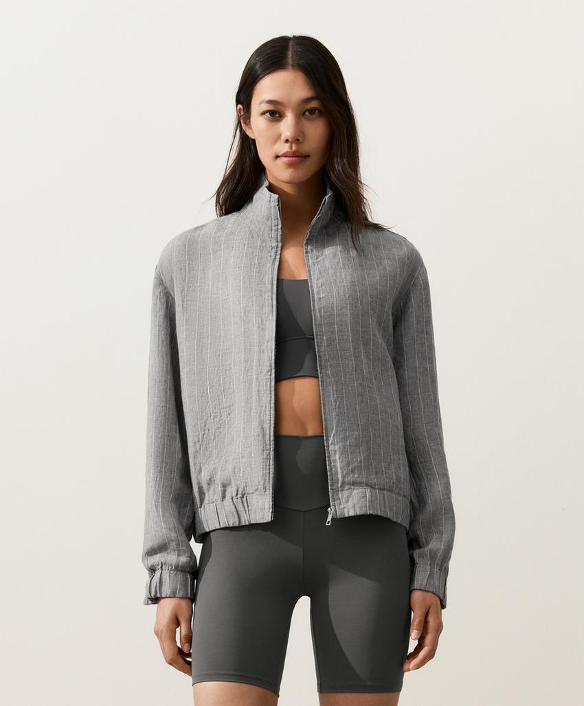 Куртка из 100%-го льна в тонкую полоску с высоким воротником