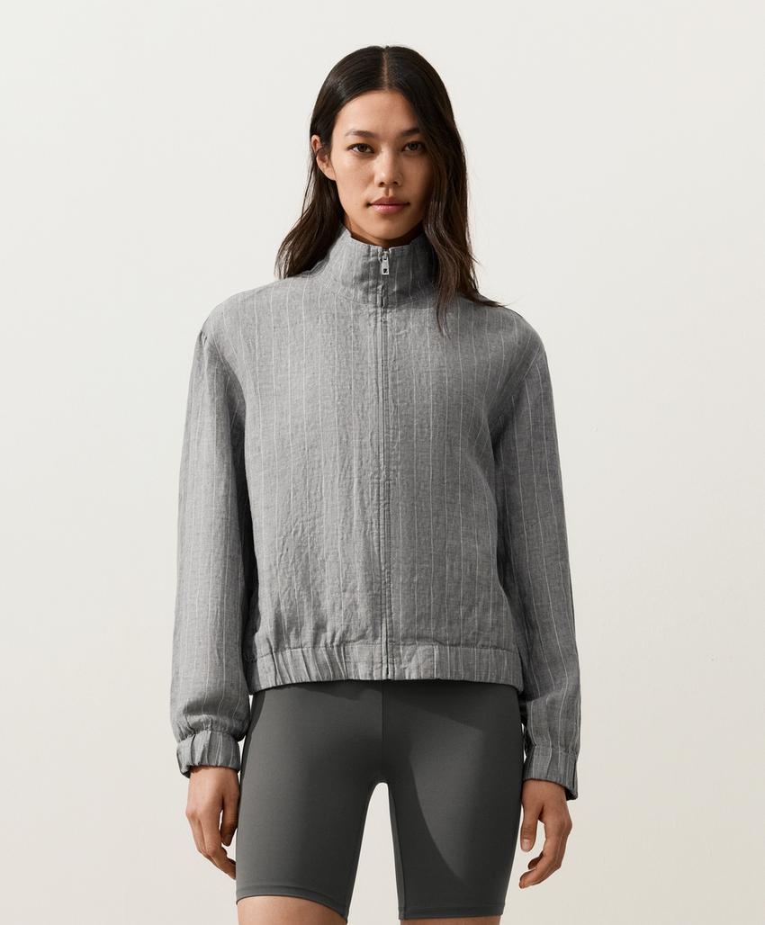 Куртка из 100%-го льна в тонкую полоску с высоким воротником