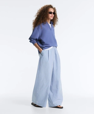 Поло с V-образным вырезом из смесового хлопка- Заказать в России