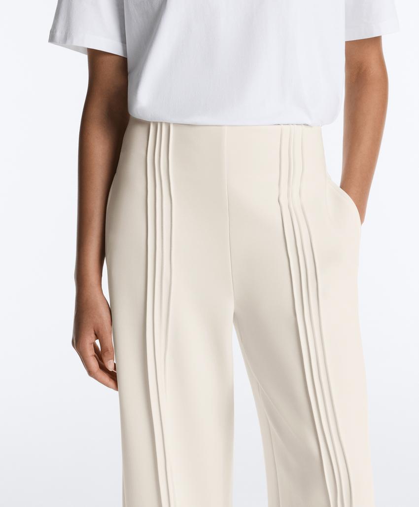 Прямые брюки с модалом и мягкими кантами