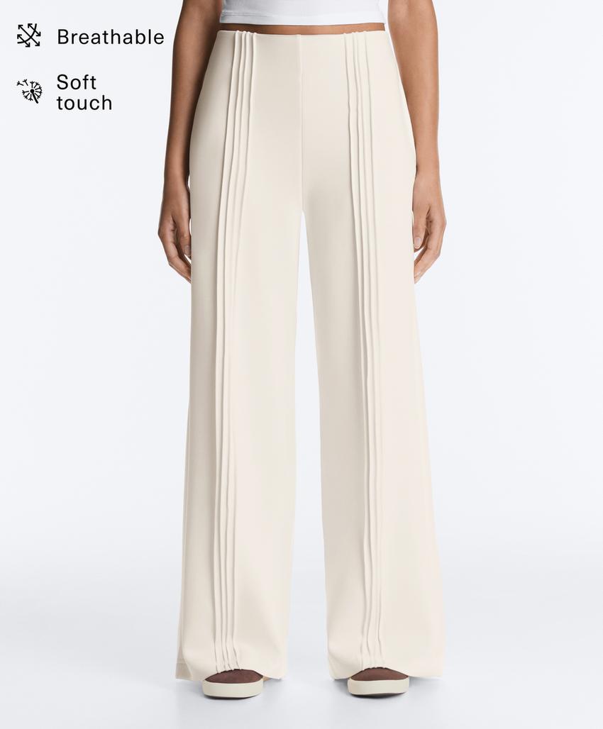 Прямые брюки с модалом и мягкими кантами