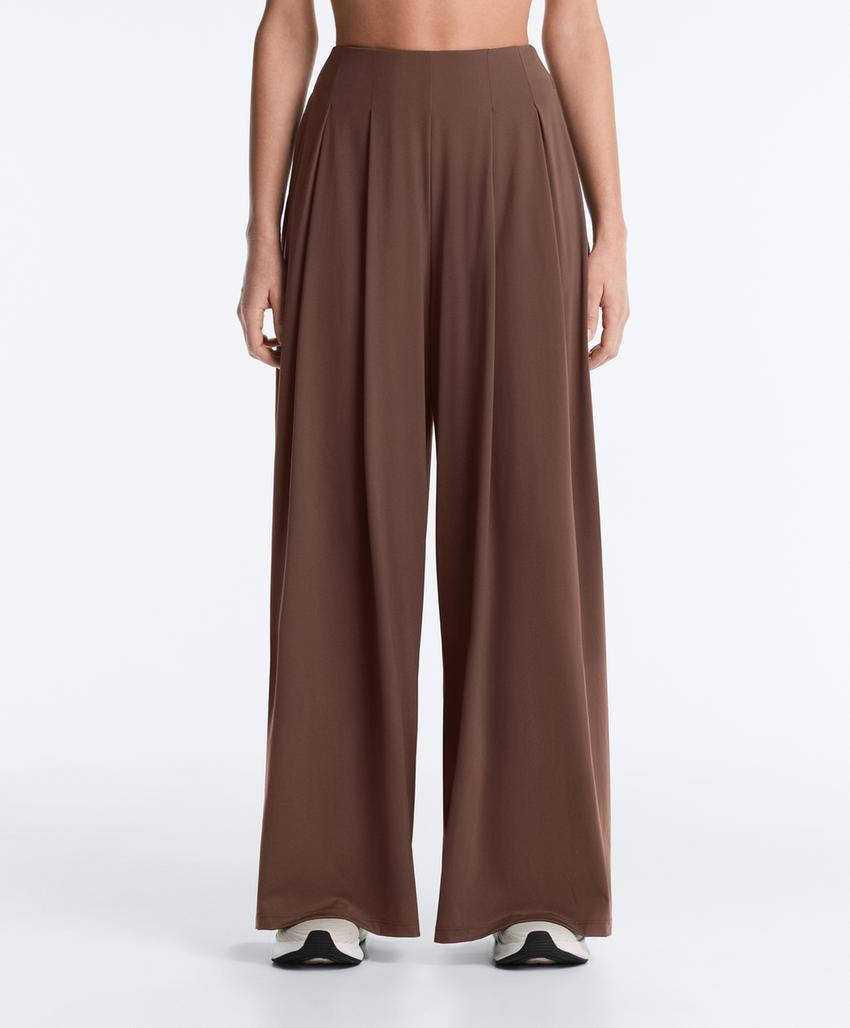 Широкие брюки Light Touch с защипами