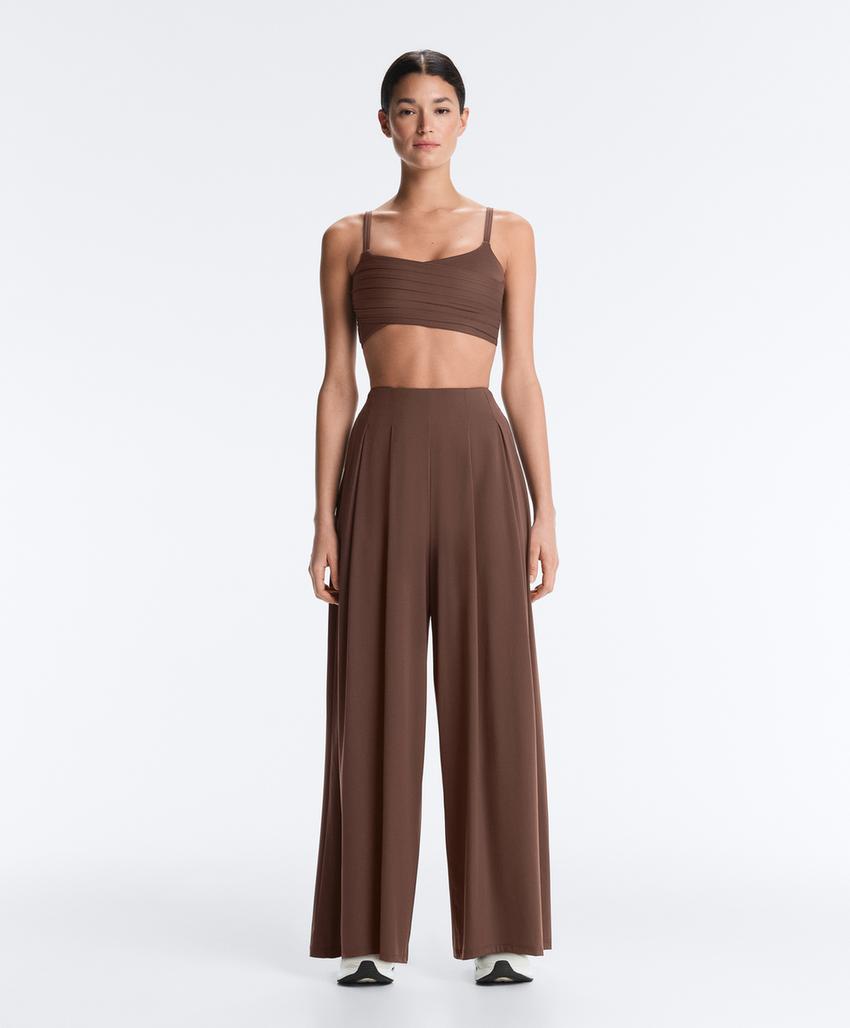 Широкие брюки Light Touch с защипами